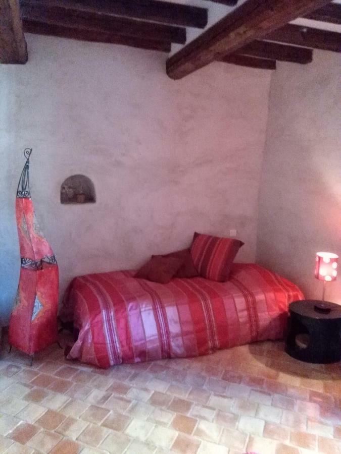 La Maison Derriere La Fontaine Buis-les-Baronnies Eksteriør billede