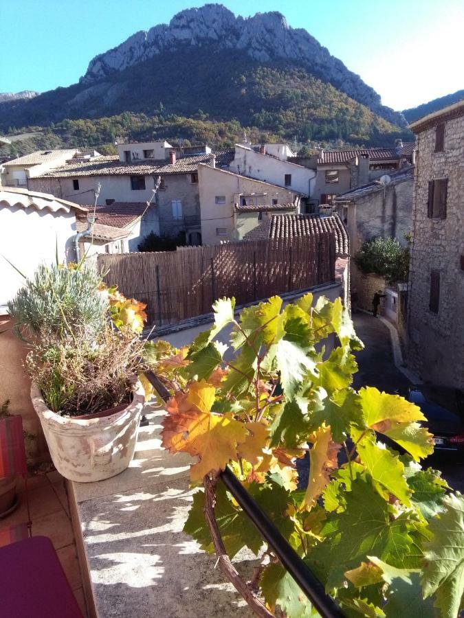 La Maison Derriere La Fontaine Buis-les-Baronnies Eksteriør billede